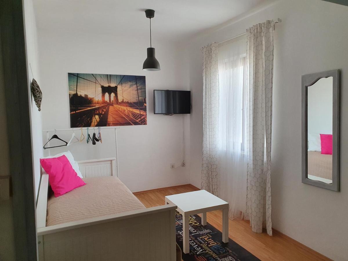 Aenona Sunny Apartment Vrsi Buitenkant foto