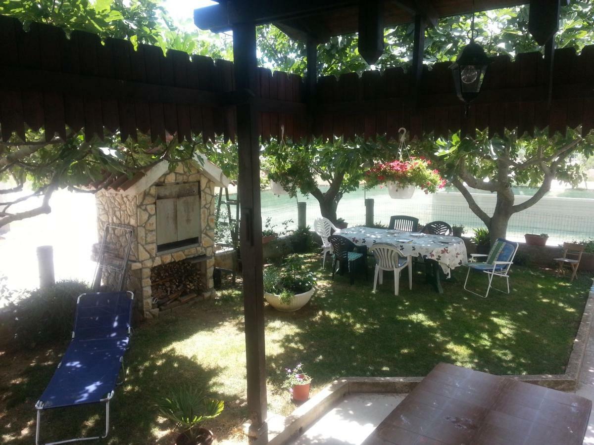 Aenona Sunny Apartment Vrsi Buitenkant foto